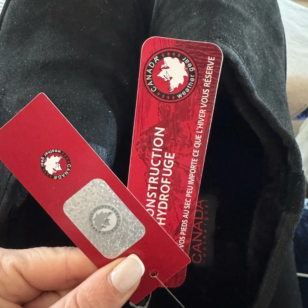 Men's Canada Weather Gear NWT Slippers
